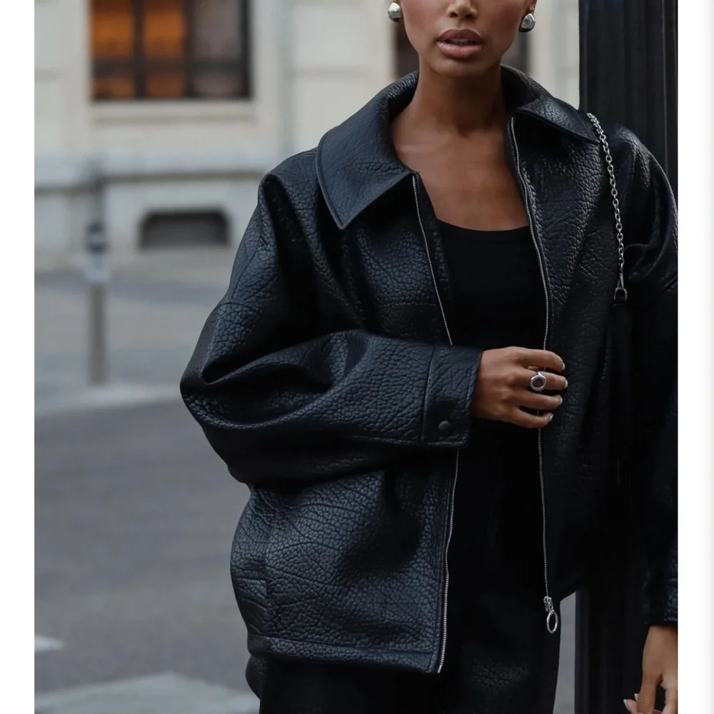 Women’s Jacket-Elegant Black - Picture 8 of 15